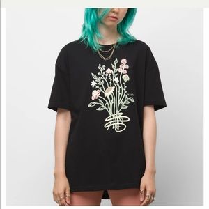 🌸LAST CHANCE🌸 VANS Black Crafted Oversized Tee Floral Print - L